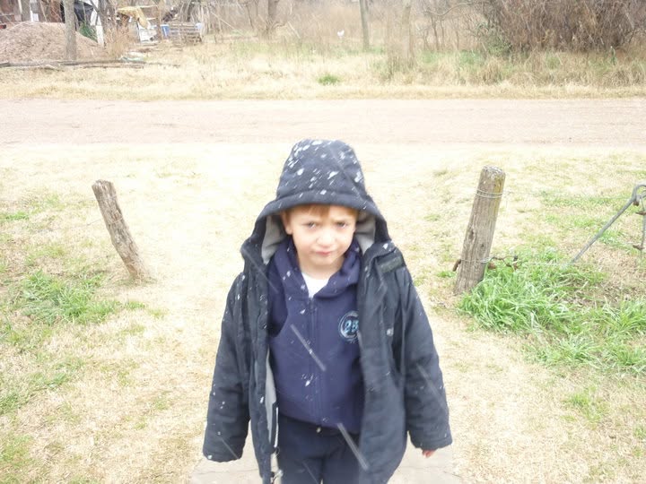La nieve sorprendió a Pehuajó y convirtió una jornada común en un recuerdo inolvidable.