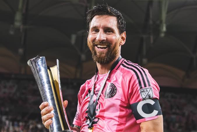 Lionel Andrés Messi vuelve a gritar campeón: el Inter Miami levanto el trofeo de la «Campeones Cup» ante Cruz Azul